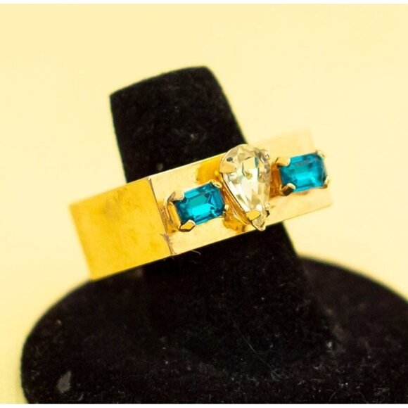 Vintage Square Shaped Golden Ring Size 6 1/2, i25 - Picture 1 of 3